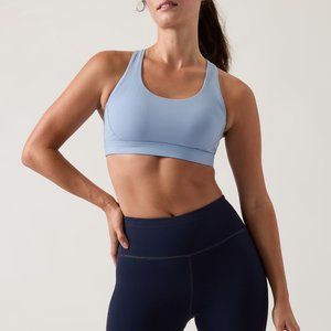 NWOT Athleta Ultimate Ease Bra D-DD in Size M, Heron Blue